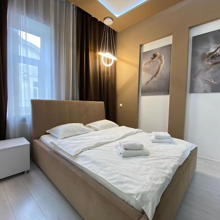 Galicia Apartments Lviv Exteriör bild